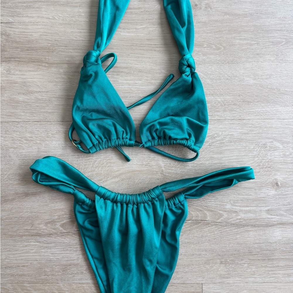 Agua Bendita Emerald Green Bikini Top